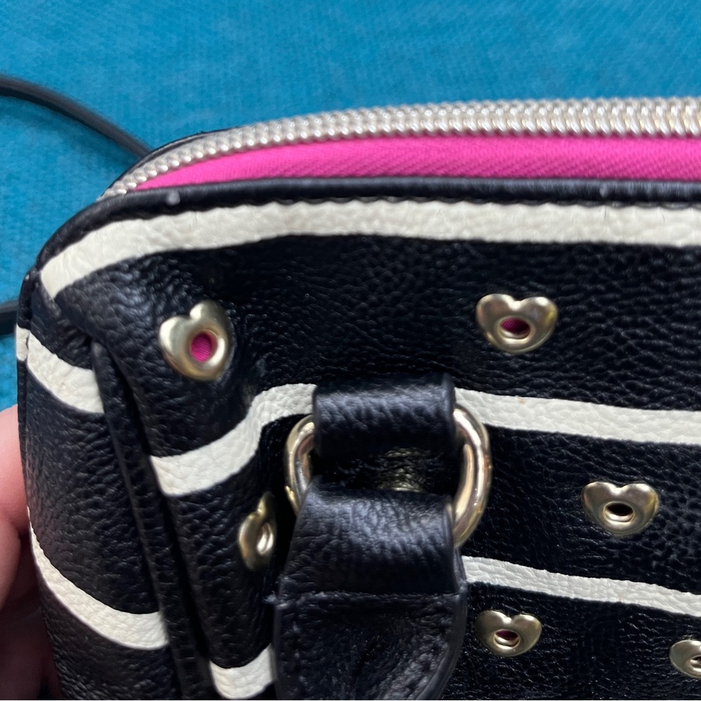 Betsey Johnson black and white striped handbag with pink and black heart charm - Picture 7 of 8
